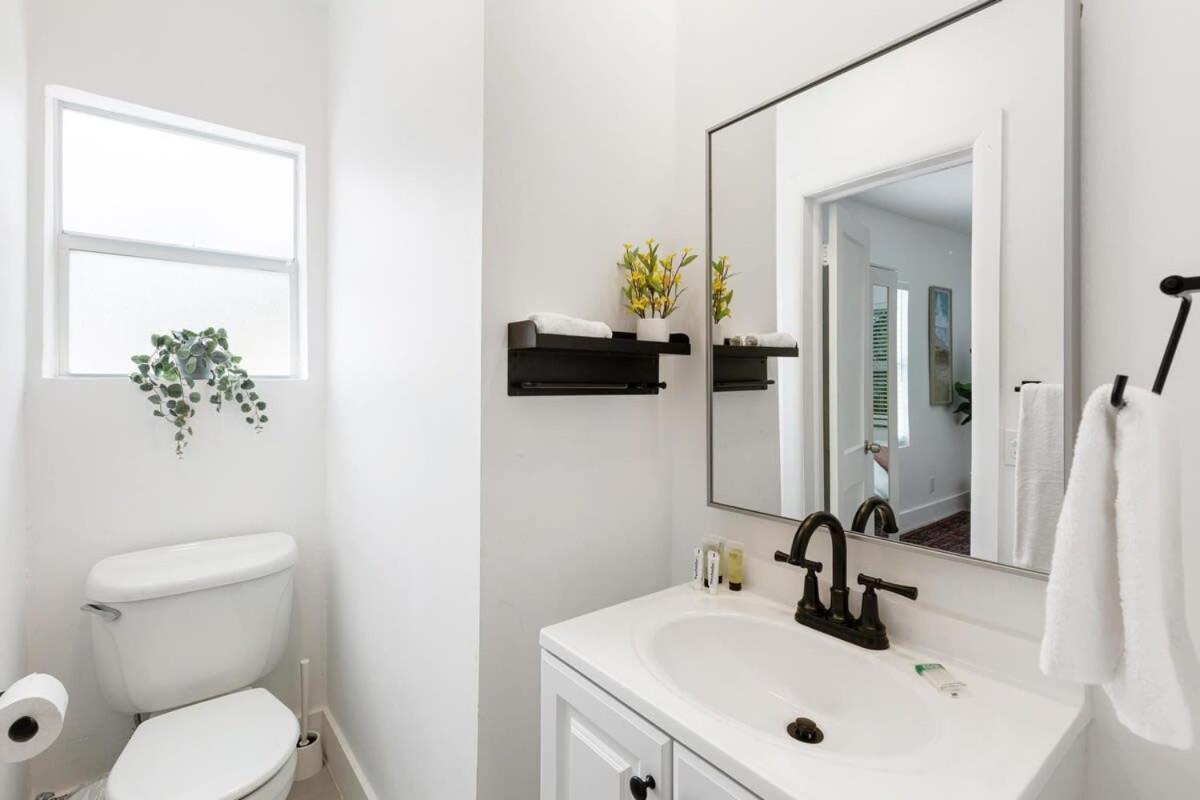 Charming 2 Bedroom Apartment In Victoria Park Fort Lauderdale Zewnętrze zdjęcie